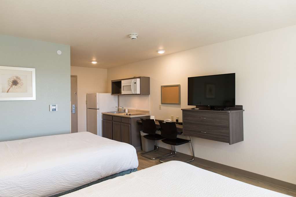 Woodspring Suites Broken Arrow Tulsa Room photo